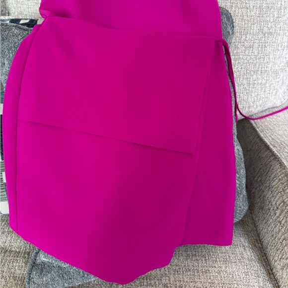 Gorgeous AMANDA UPRICHARD REED Romper Pink, Small - Picture 5 of 6